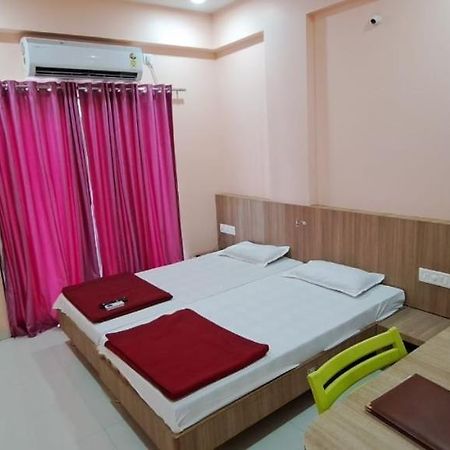 Hotel Aaditya Palace Bhusāwal Εξωτερικό φωτογραφία